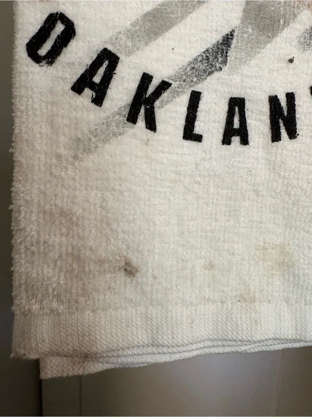 vintage Oakland Raiders NFL 1997 Kitchen Dish Towel New Old Stock